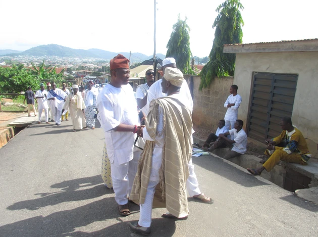 Olúwo Chief Arẹ̀sà and his colleagues